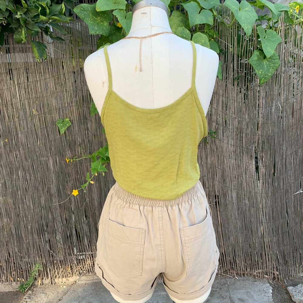 Green Top - Picture 6 of 6